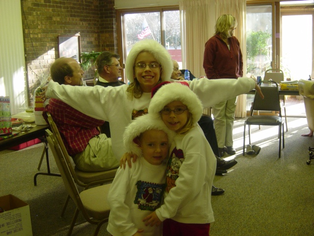 2004-12-12 -Christmas-Brady-Home-09.JPG